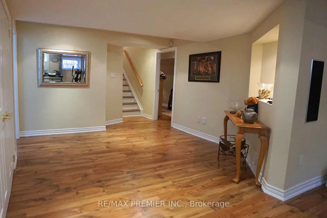 28, Osprey, Vellore Village, Vaughan
