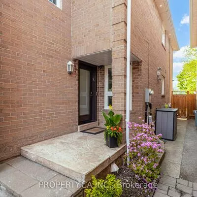 150, Brookmill, Brownridge, Vaughan