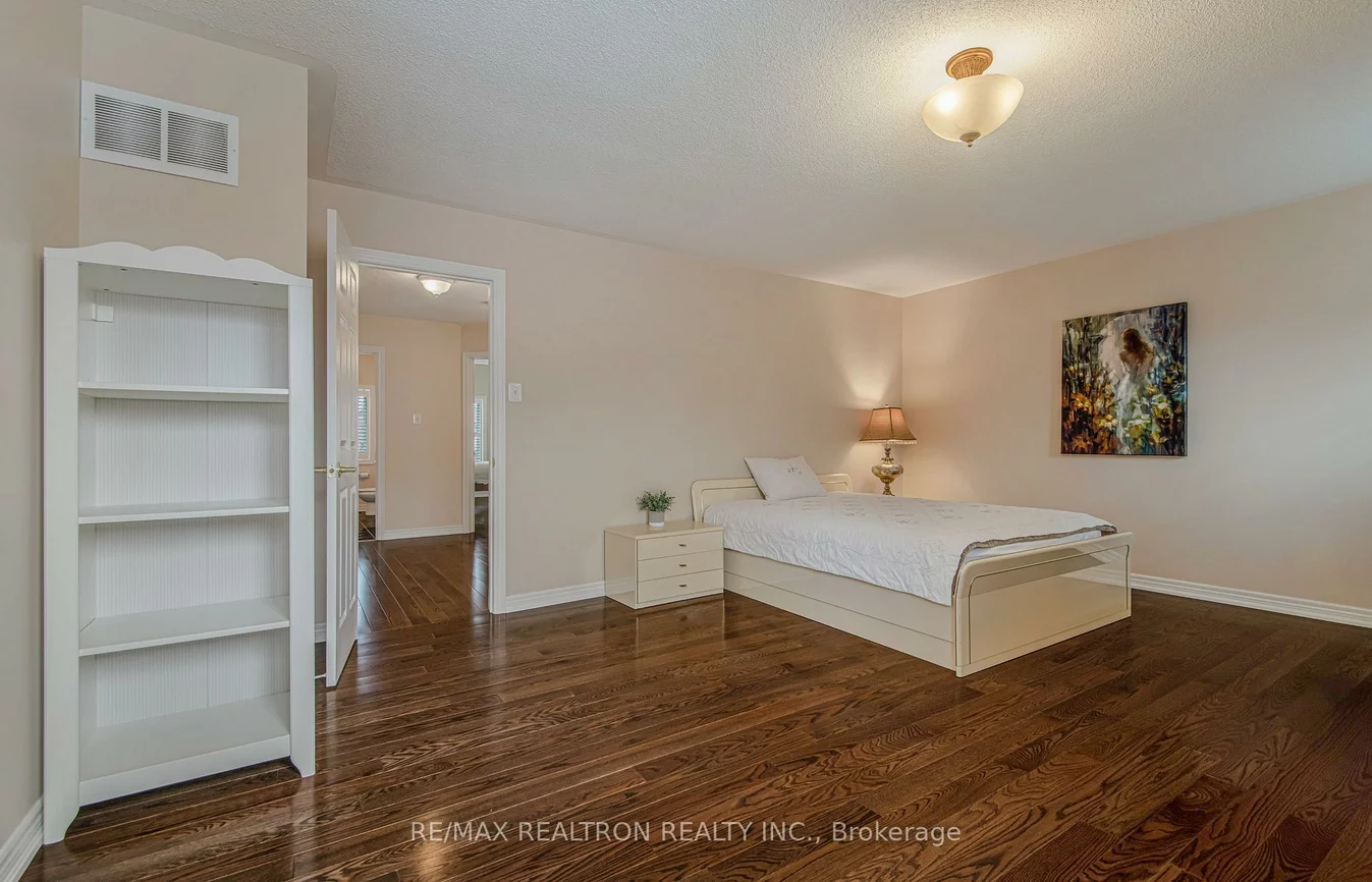 8, Forecastle, Patterson, Vaughan