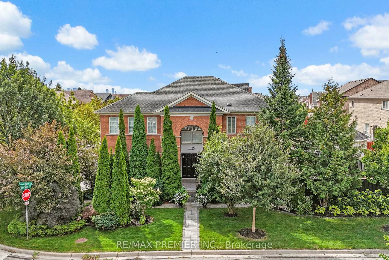 124, Kingsview, Vellore Village, Vaughan