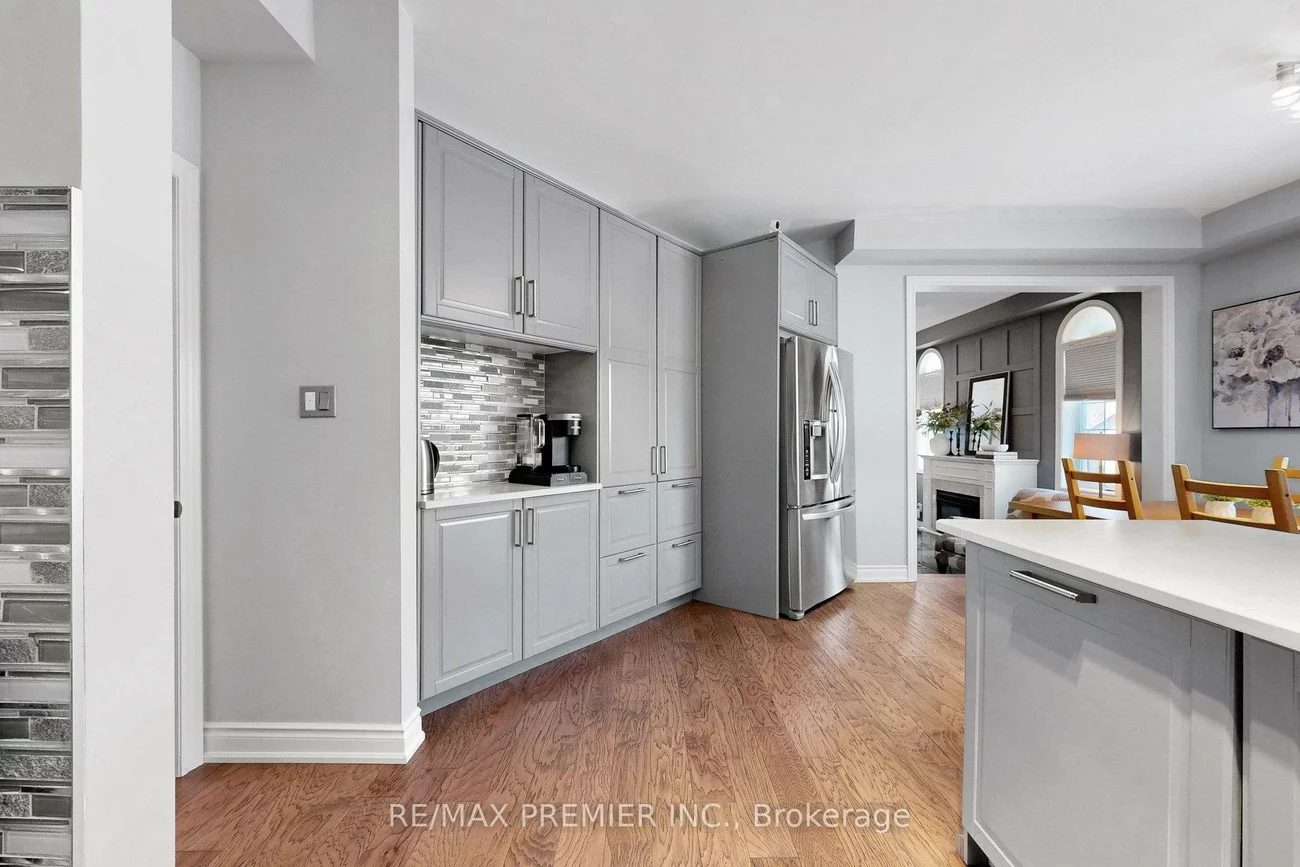 124, Kingsview, Vellore Village, Vaughan