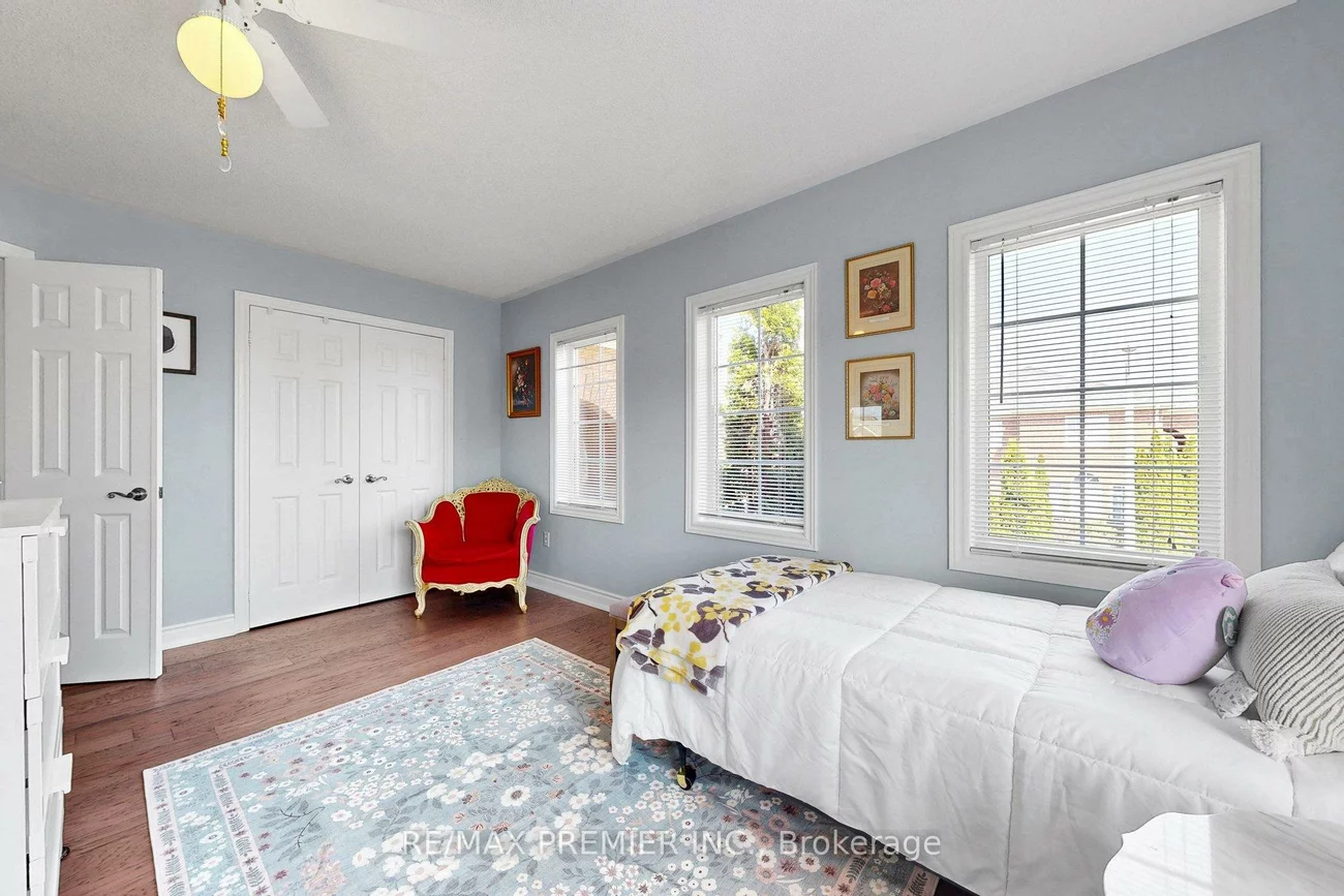 124, Kingsview, Vellore Village, Vaughan