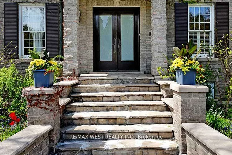 5, Humberview, Islington Woods, Vaughan