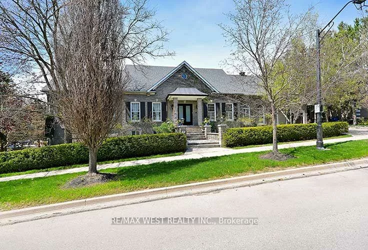 5, Humberview, Islington Woods, Vaughan