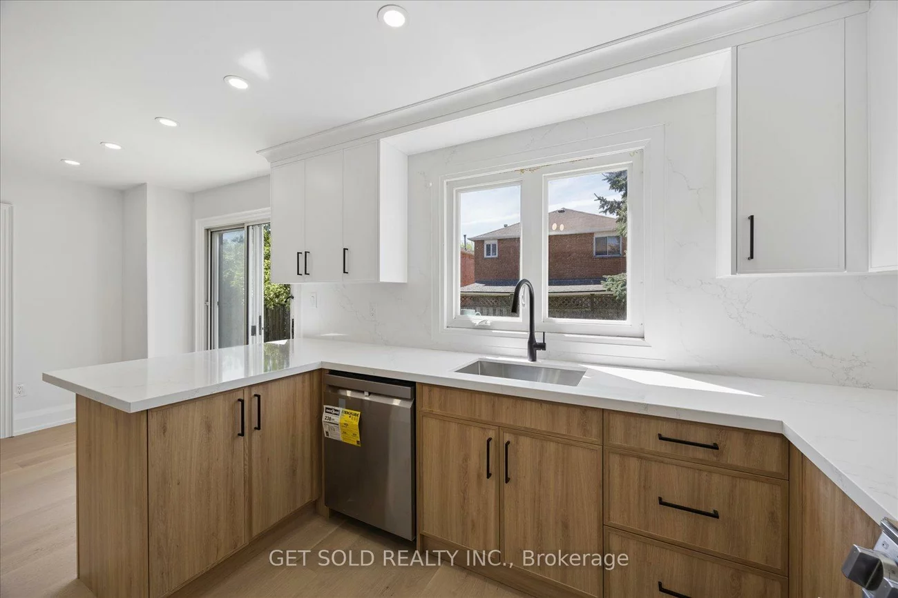 181, Brownridge, Brownridge, Vaughan
