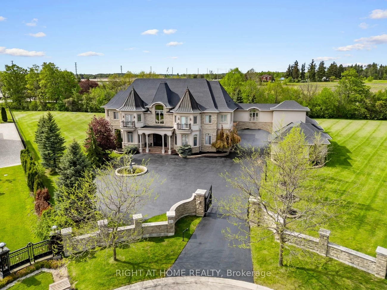 100, Rocmary, Kleinburg, Vaughan