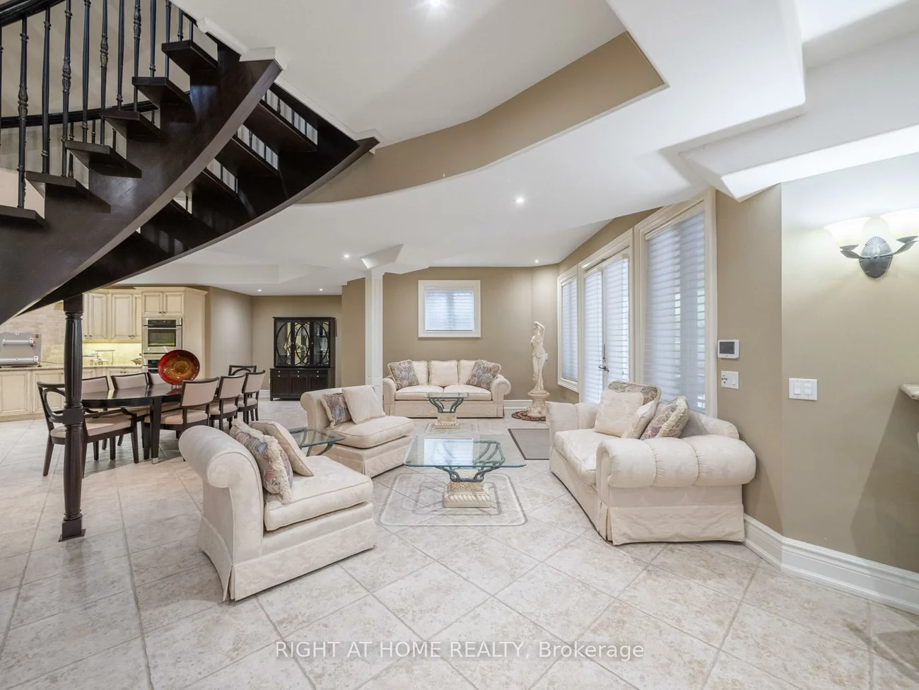 100, Rocmary, Kleinburg, Vaughan