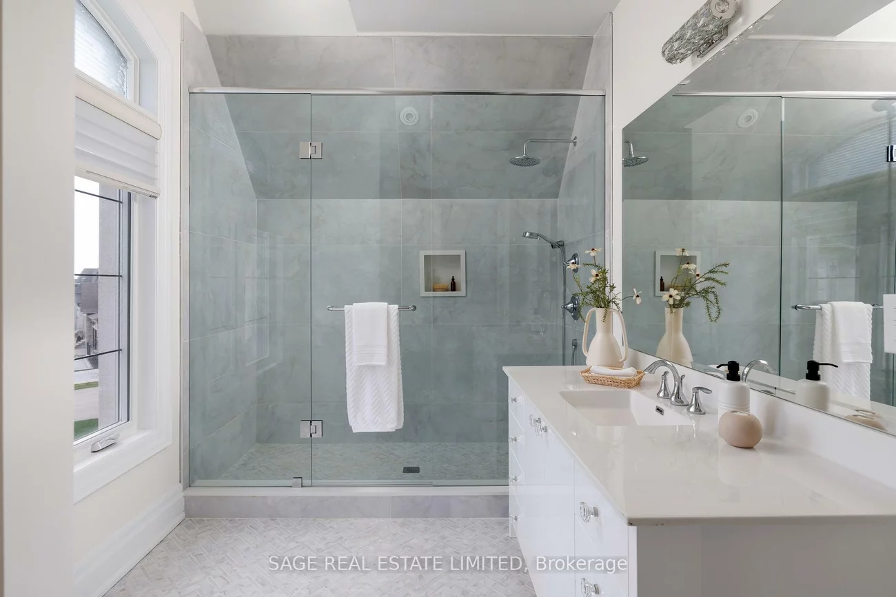 42, Winterlude, Kleinburg, Vaughan