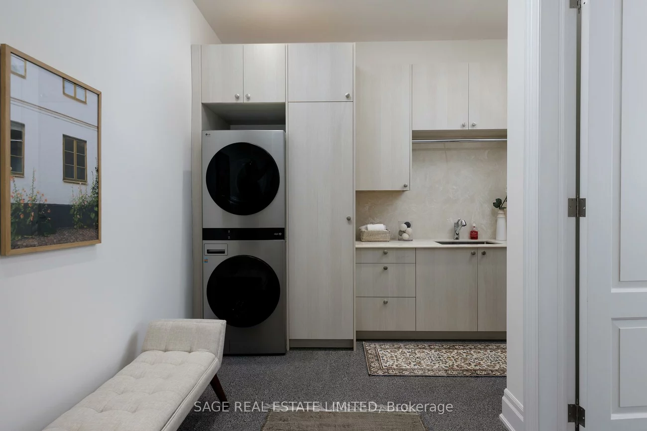 42, Winterlude, Kleinburg, Vaughan