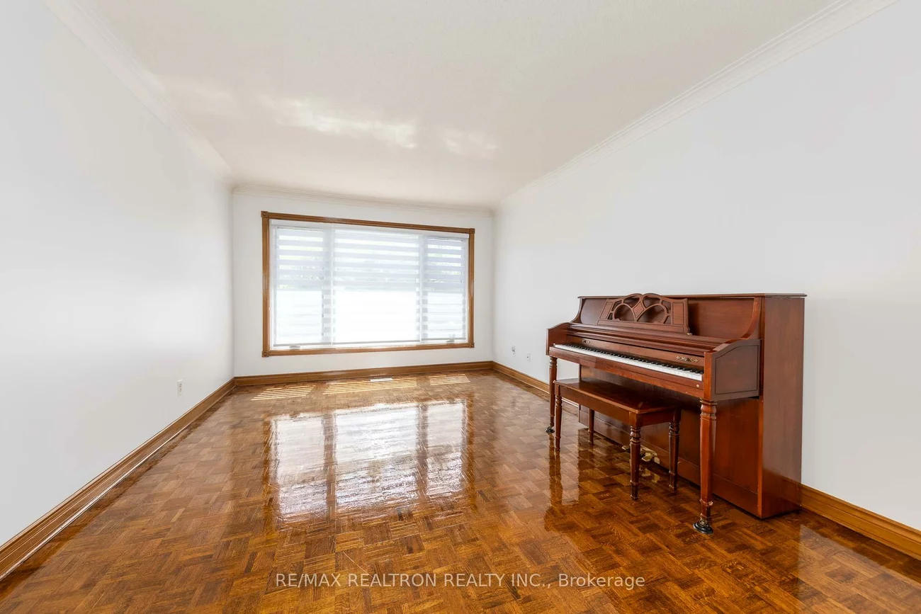 73, Saddle Tree, West Woodbridge, Vaughan