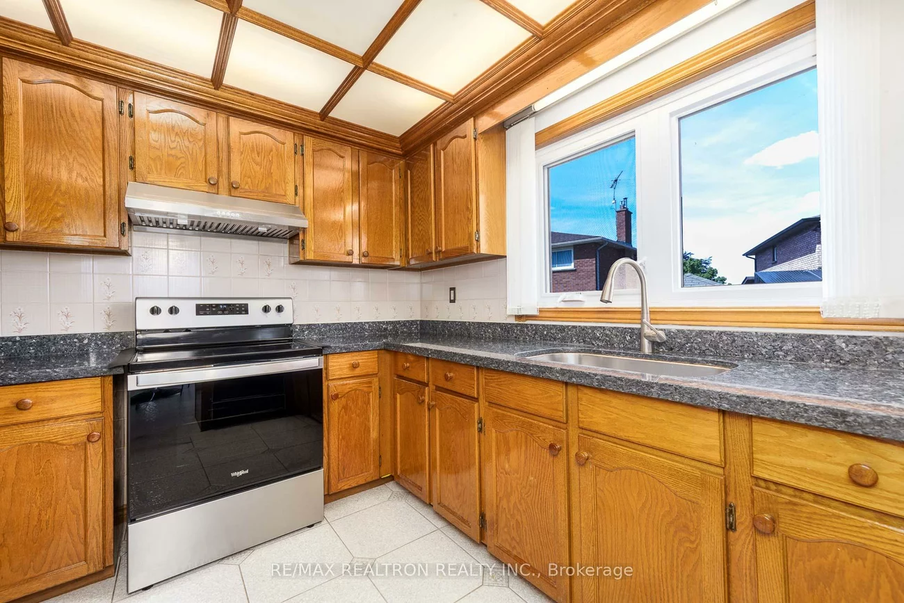 73, Saddle Tree, West Woodbridge, Vaughan
