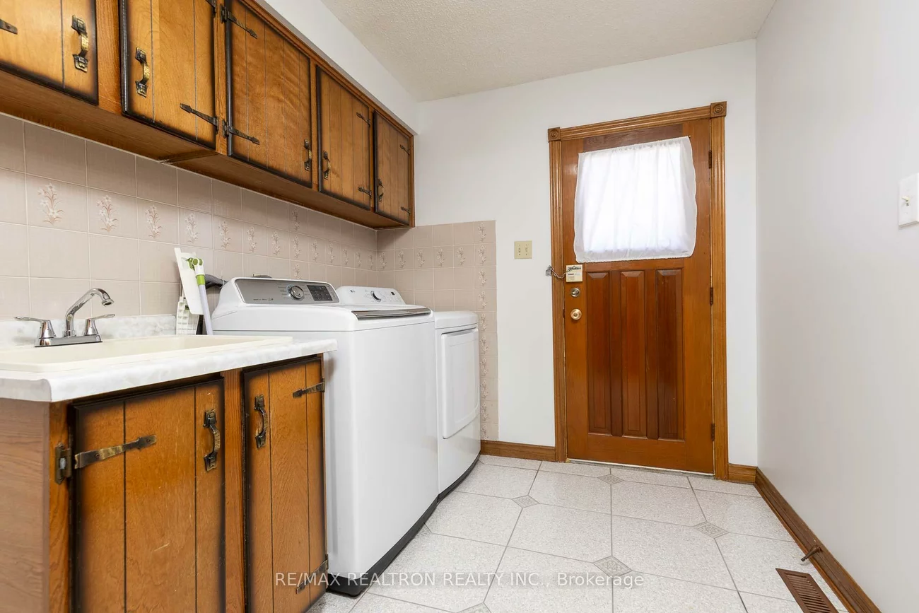 73, Saddle Tree, West Woodbridge, Vaughan