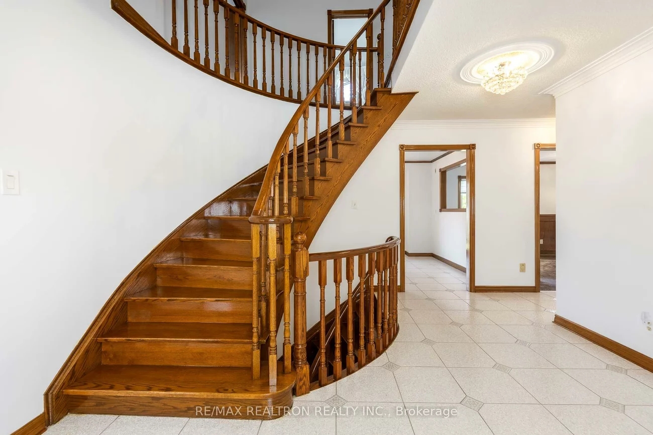 73, Saddle Tree, West Woodbridge, Vaughan