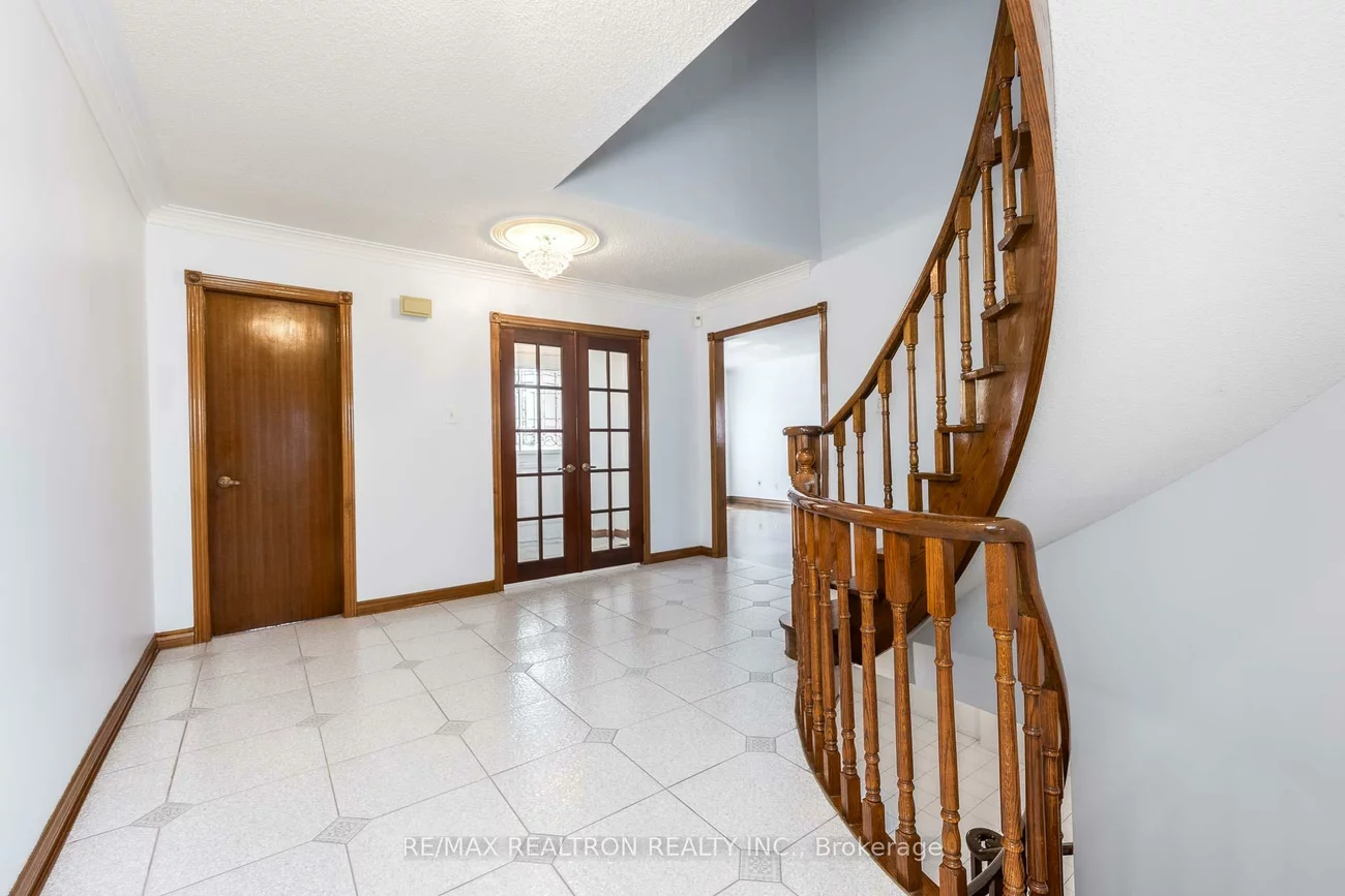 73, Saddle Tree, West Woodbridge, Vaughan