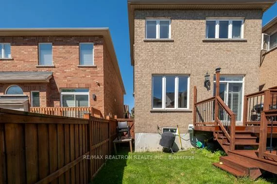 104, White Beach, Patterson, Vaughan