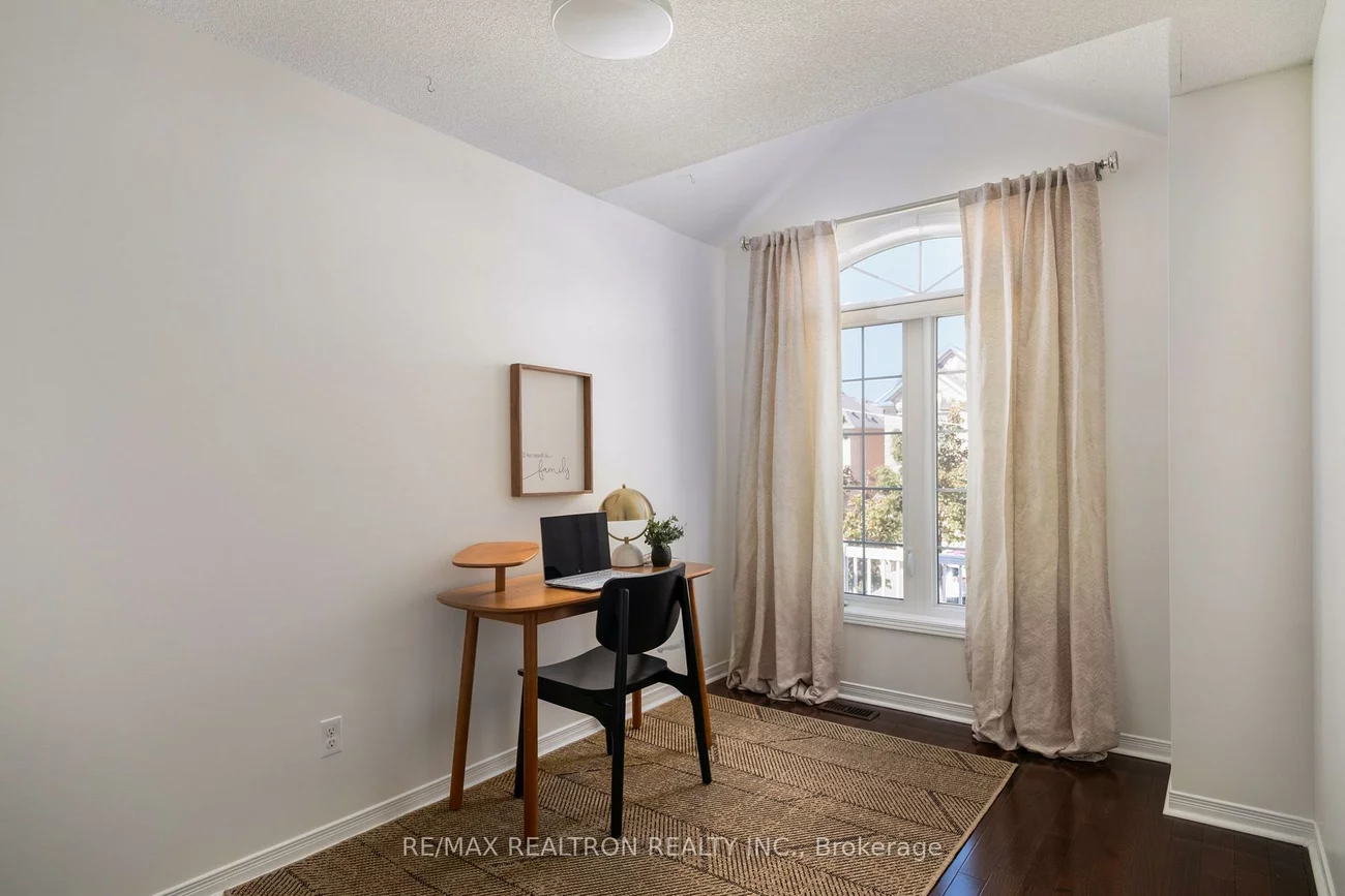 104, White Beach, Patterson, Vaughan
