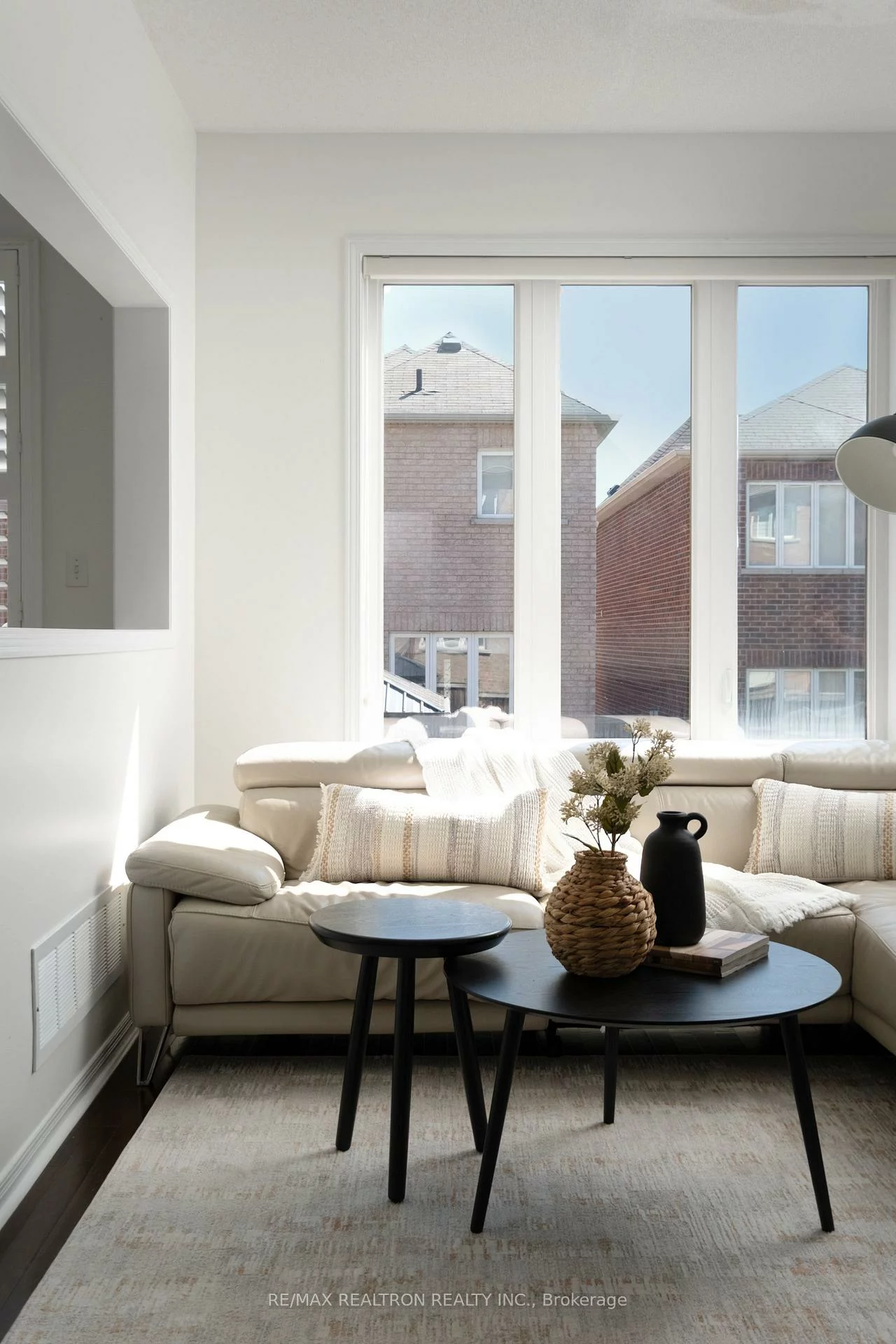 104, White Beach, Patterson, Vaughan