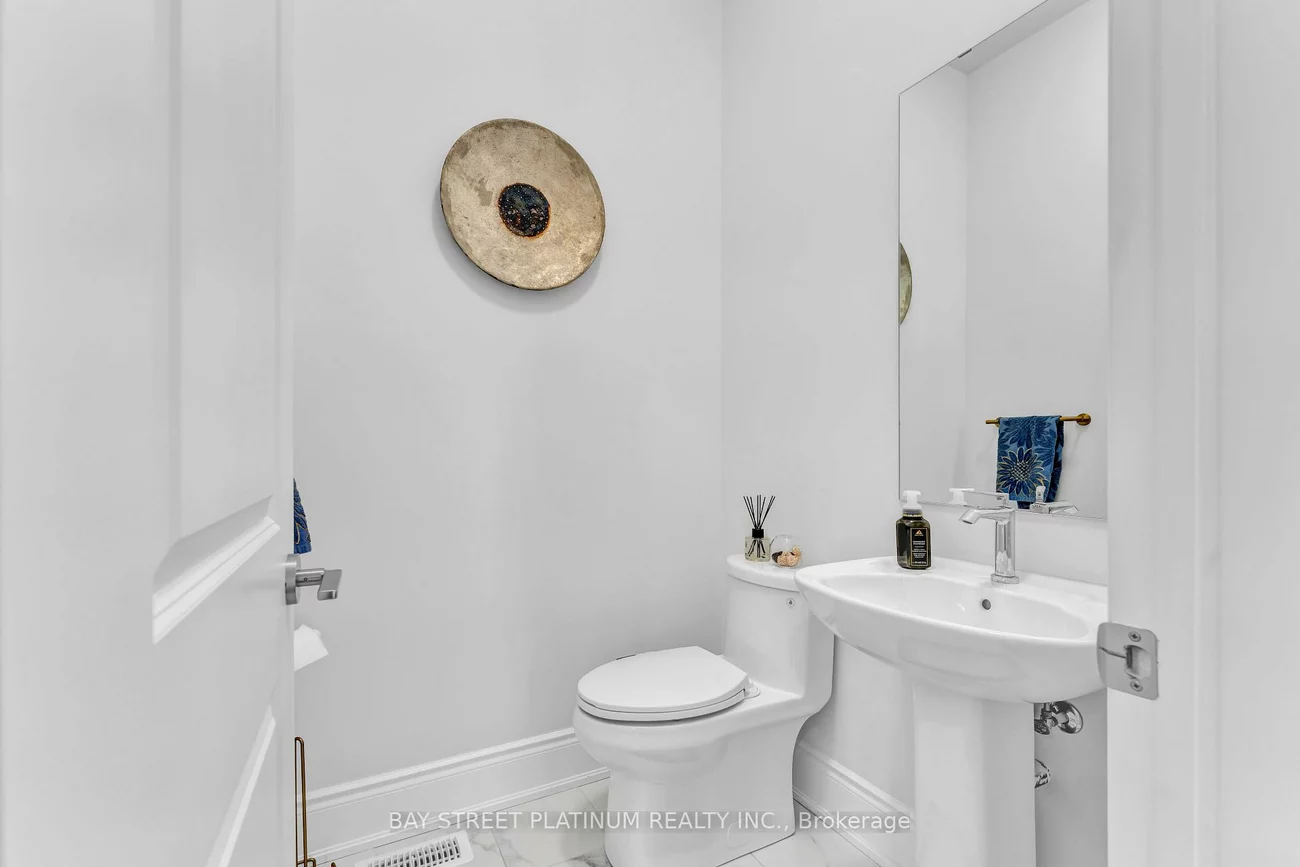 18, Woodgate Pines, Kleinburg, Vaughan