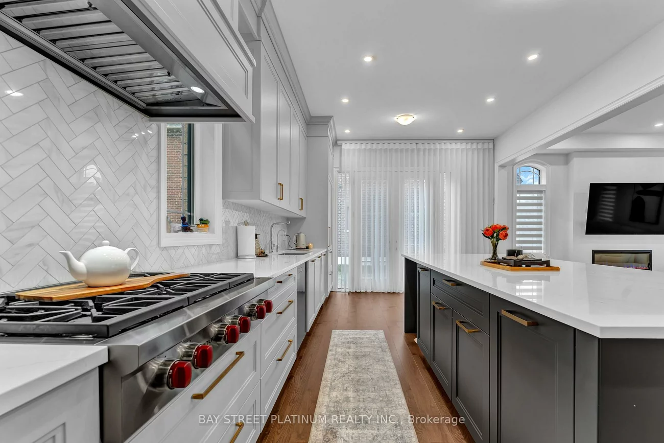 18, Woodgate Pines, Kleinburg, Vaughan