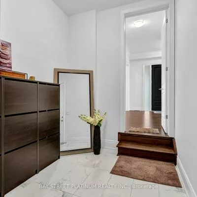 18, Woodgate Pines, Kleinburg, Vaughan