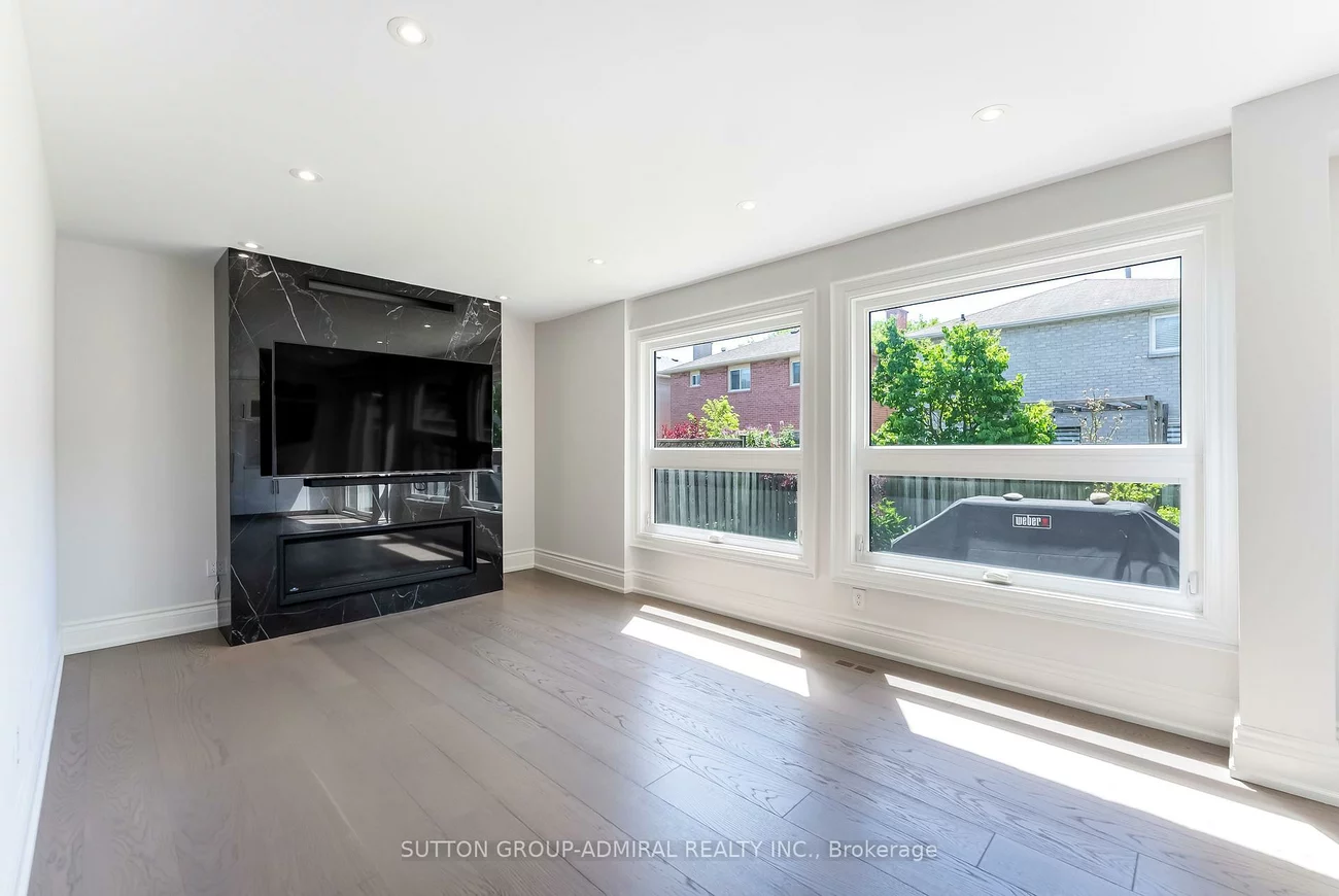 79, Brickstone, Brownridge, Vaughan
