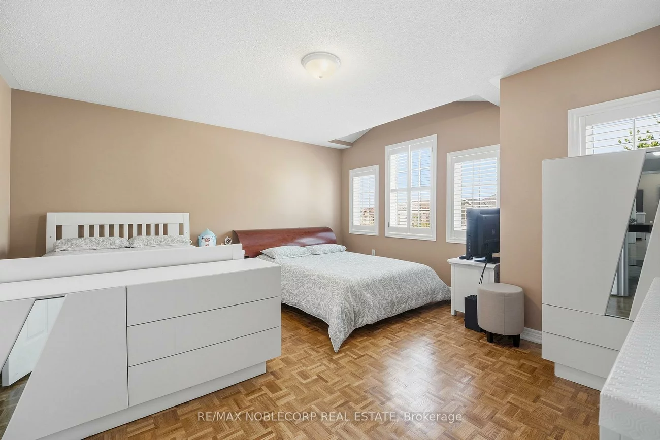 67, Forest Fountain, Sonoma Heights, Vaughan