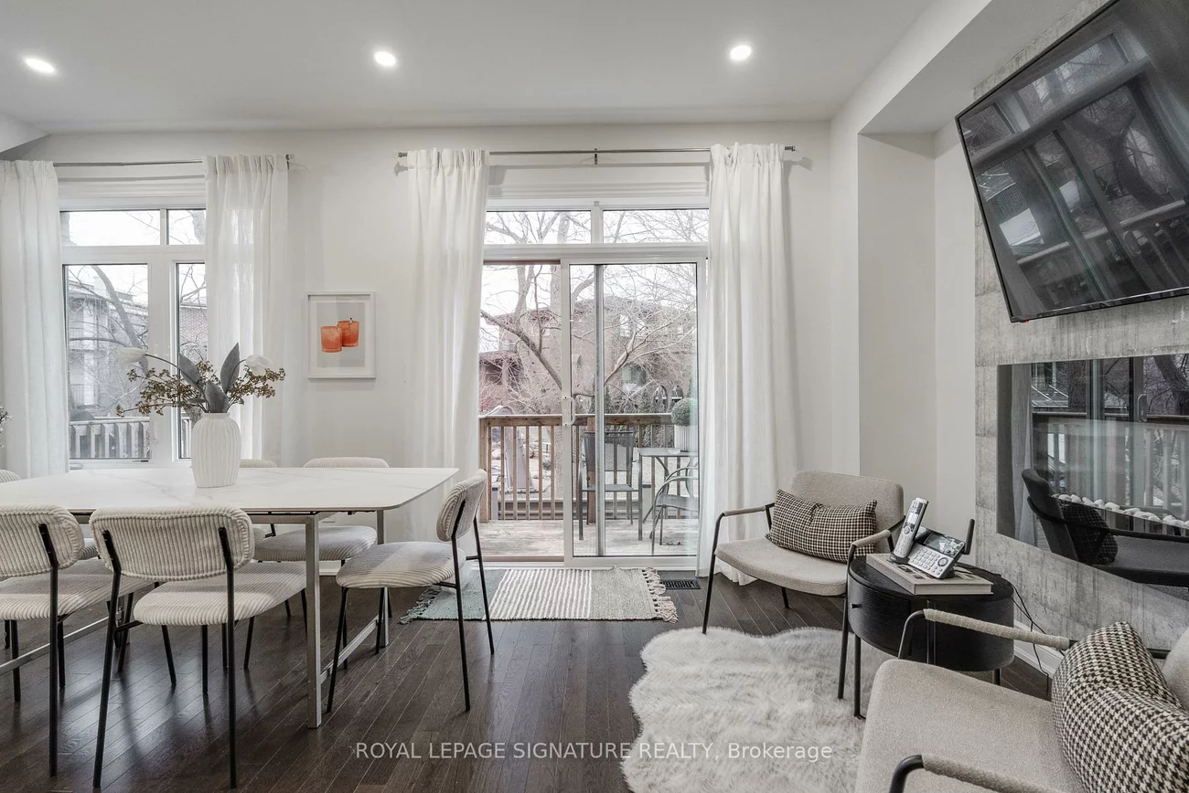 14, Queen Mary, East Woodbridge, Vaughan