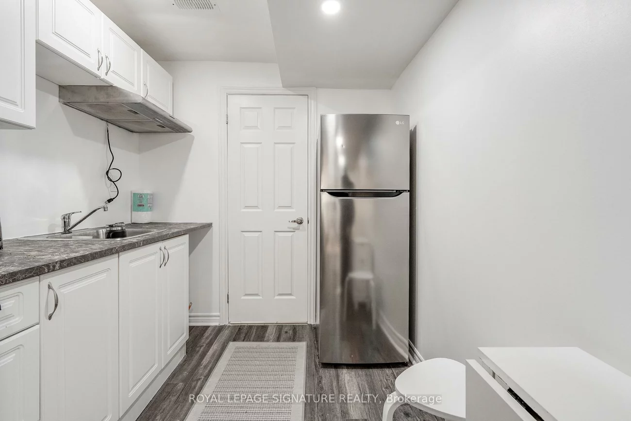 14, Queen Mary, East Woodbridge, Vaughan
