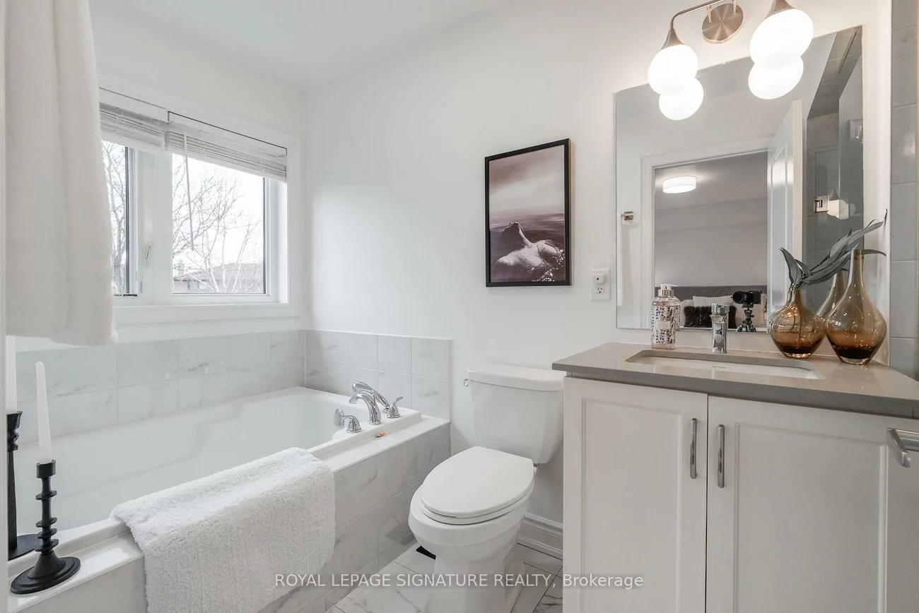 14, Queen Mary, East Woodbridge, Vaughan