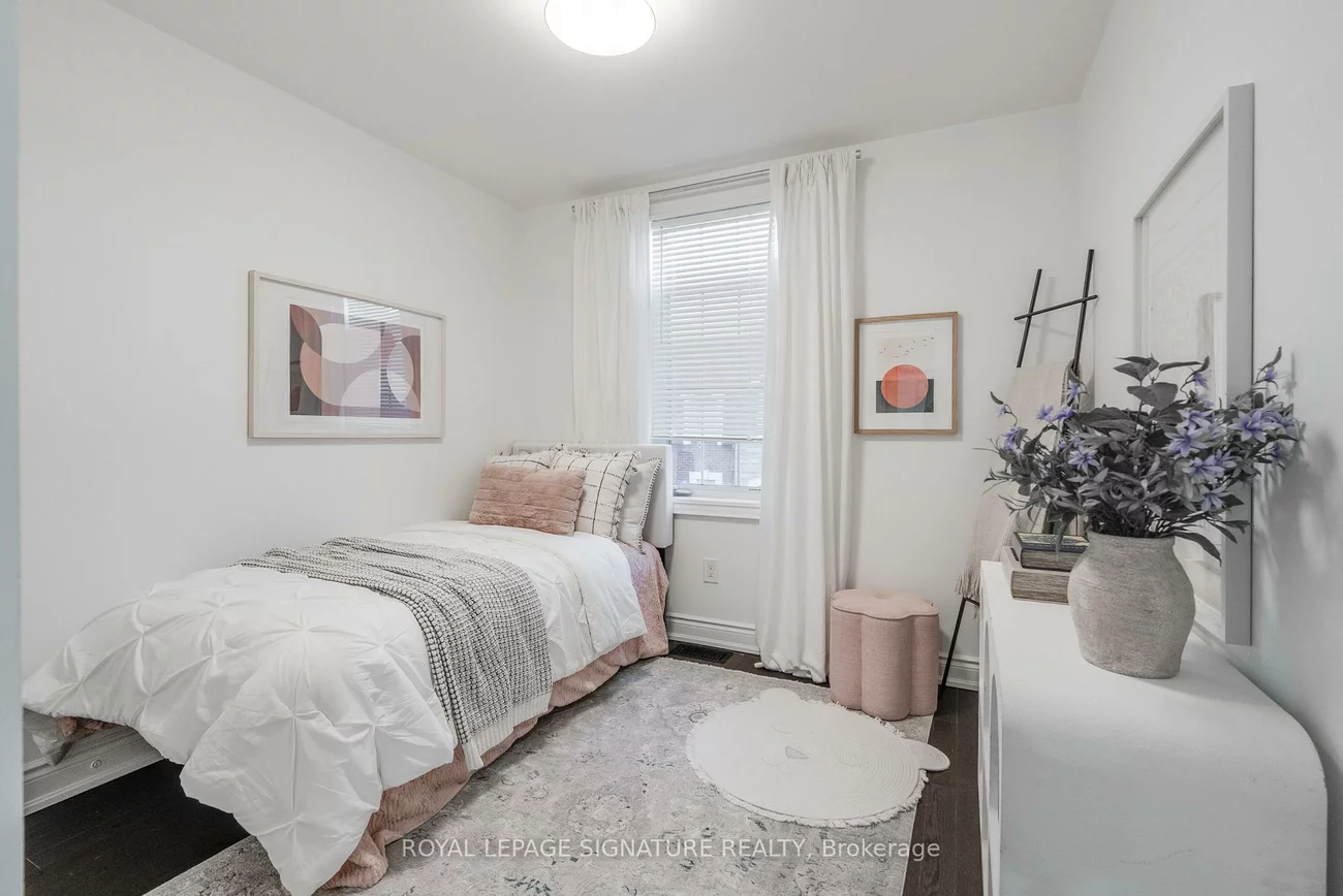 14, Queen Mary, East Woodbridge, Vaughan