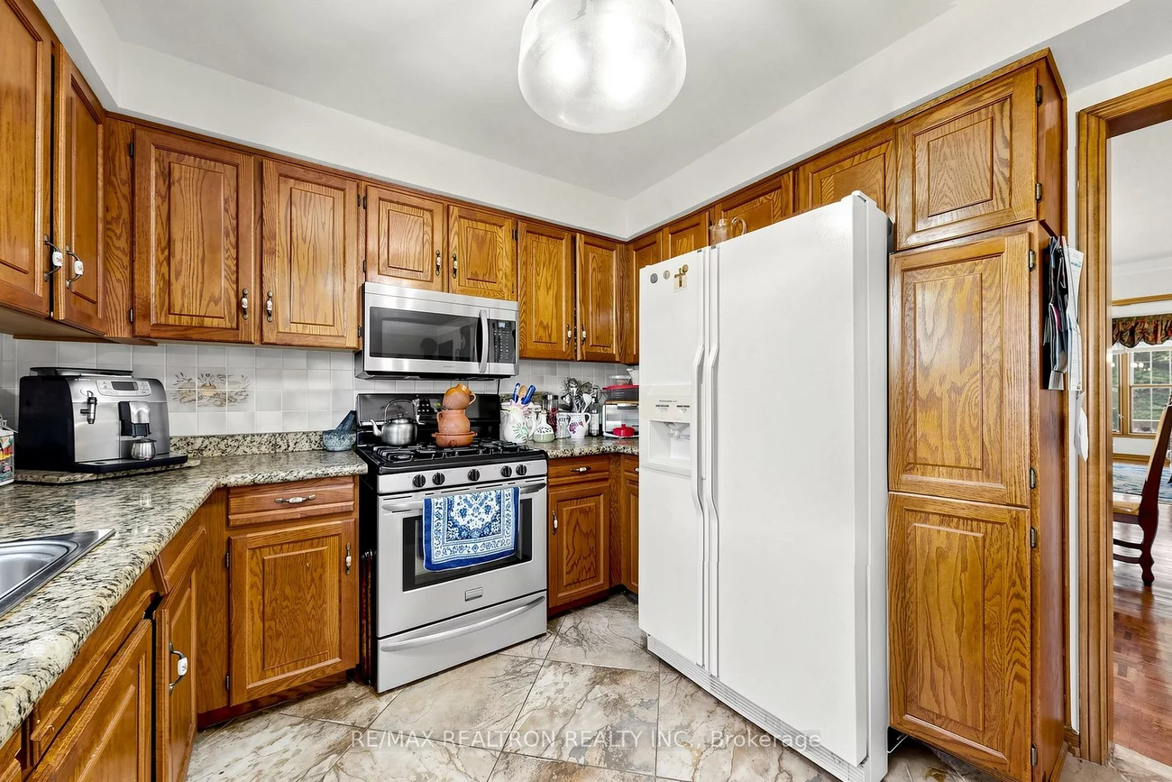 100, Gas Light, East Woodbridge, Vaughan