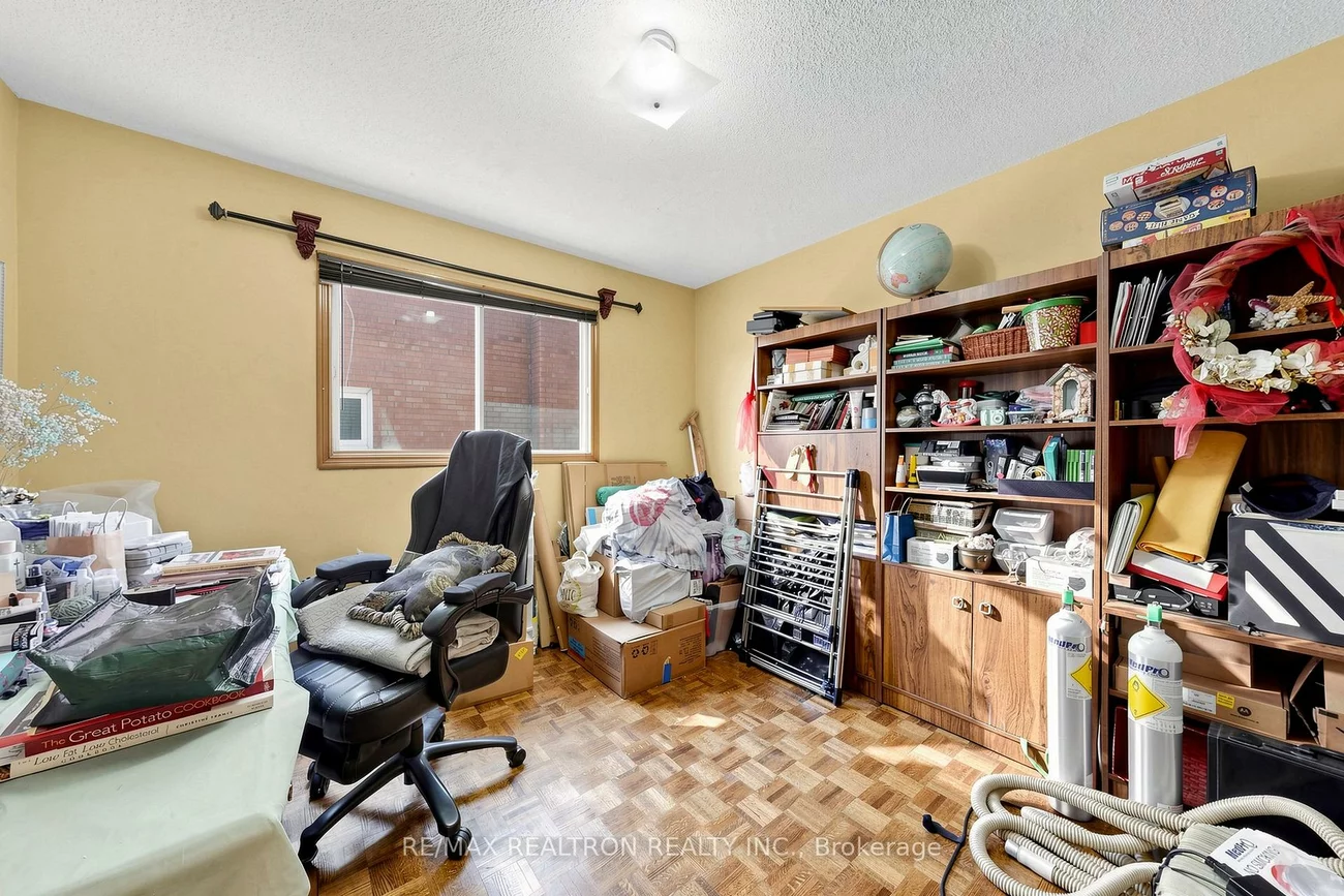 100, Gas Light, East Woodbridge, Vaughan