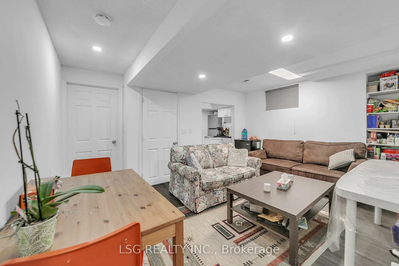 629, York Hill, Crestwood-Springfarm-Yorkhill, Vaughan