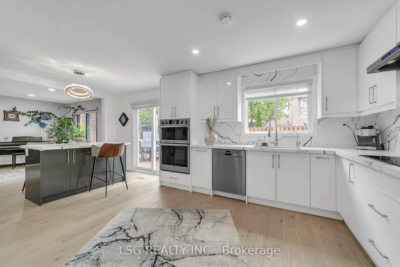 629, York Hill, Crestwood-Springfarm-Yorkhill, Vaughan