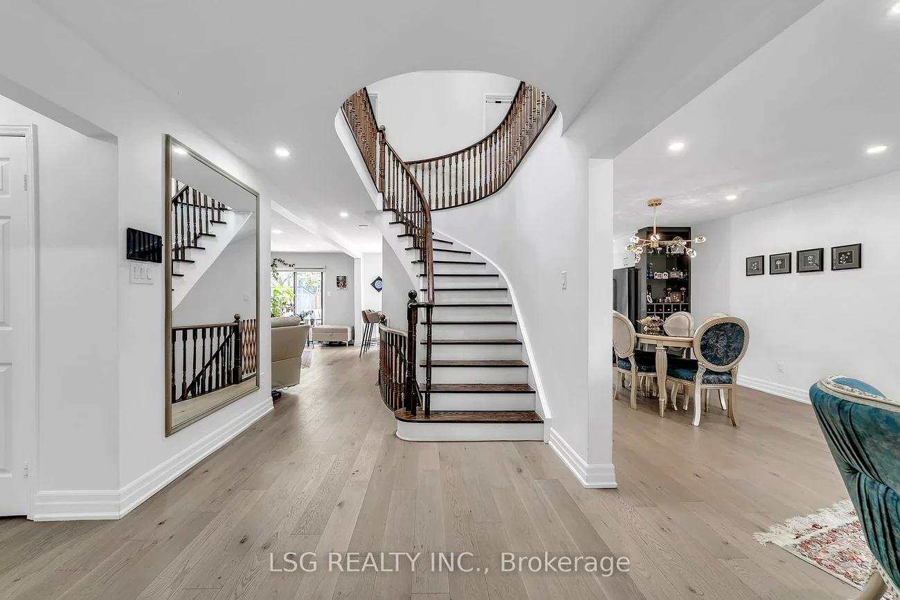 629, York Hill, Crestwood-Springfarm-Yorkhill, Vaughan