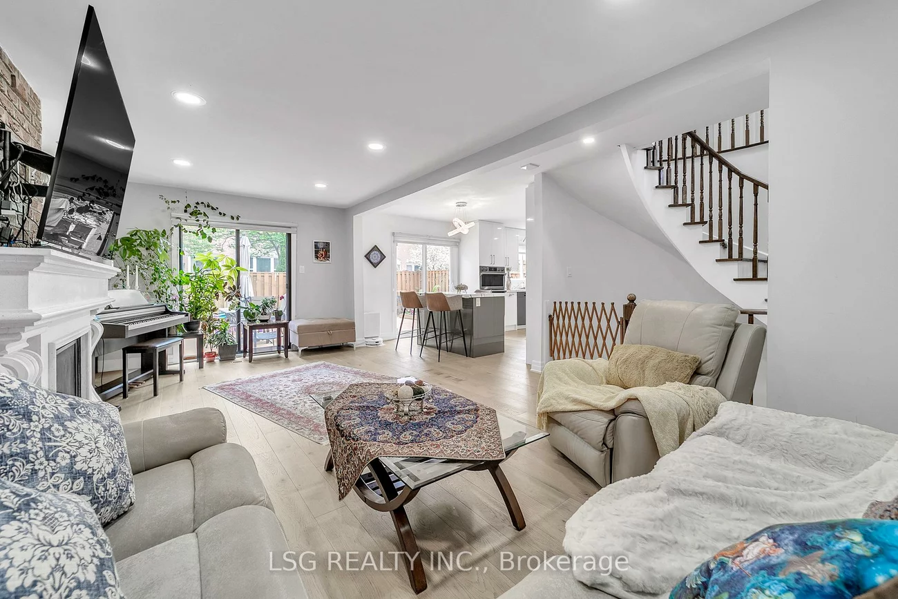 629, York Hill, Crestwood-Springfarm-Yorkhill, Vaughan