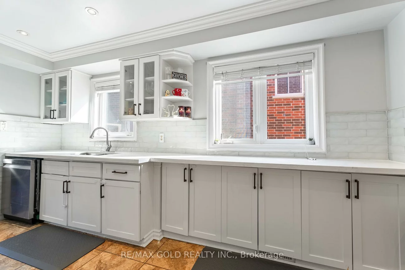 115, Misty Meadow, East Woodbridge, Vaughan
