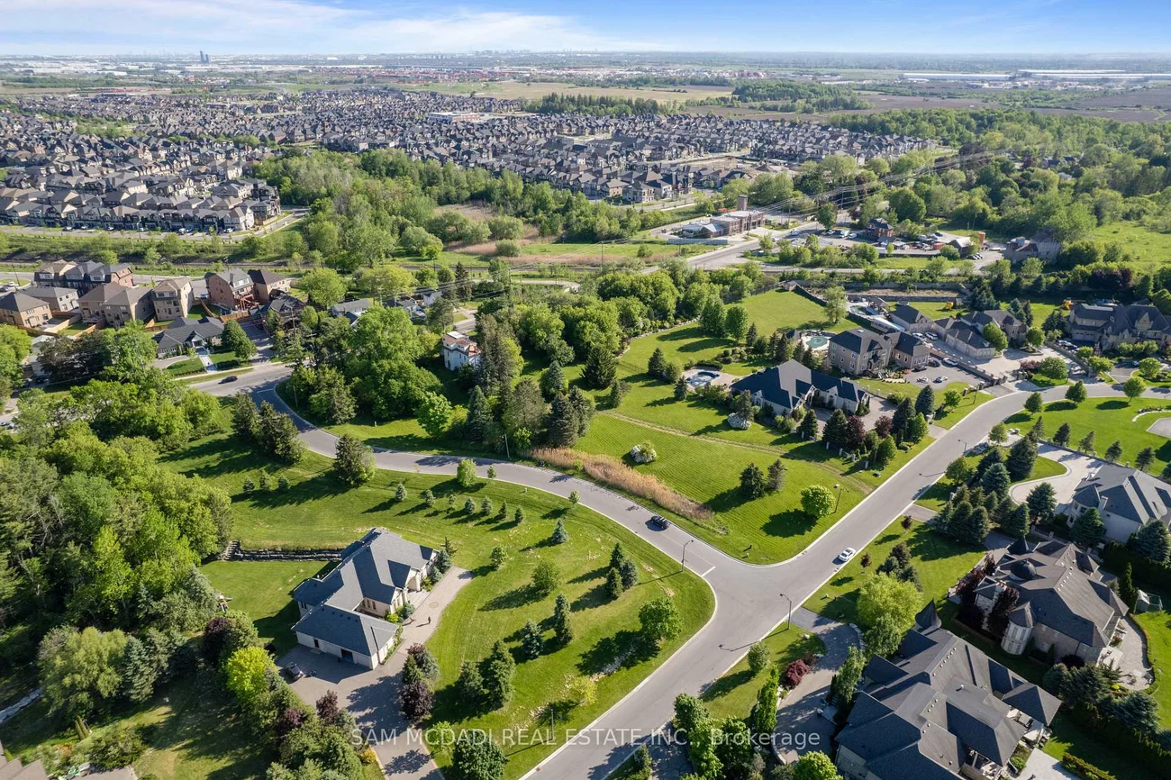 10, Richard Lovat, Kleinburg, Vaughan
