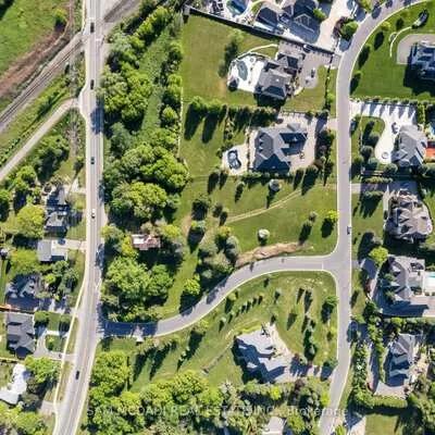 10, Richard Lovat, Kleinburg, Vaughan
