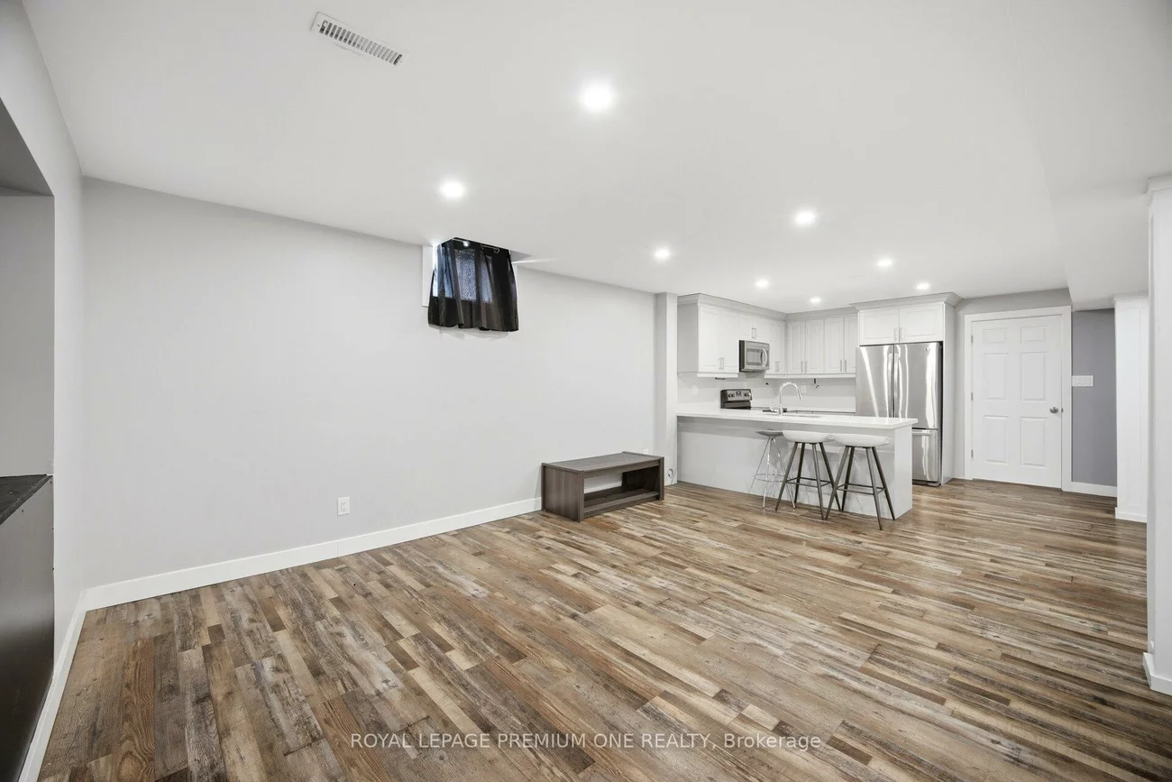 95, Retreat, Vellore Village, Vaughan