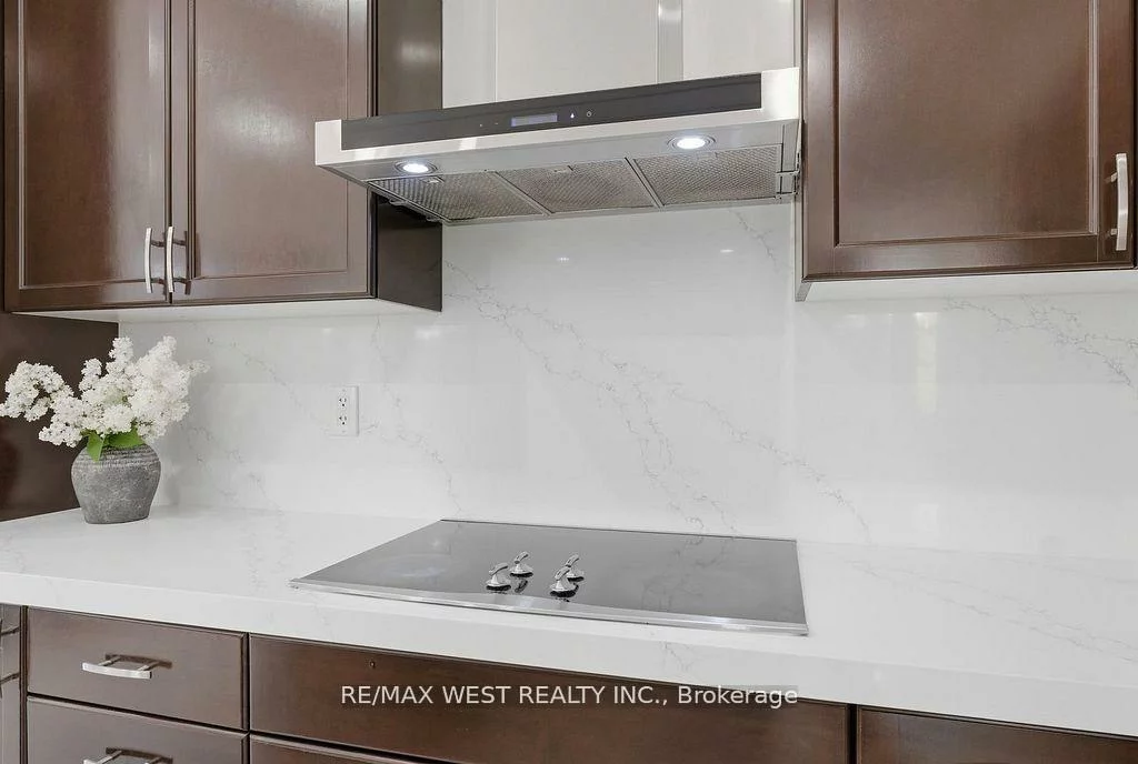 127, Ozner, Vellore Village, Vaughan