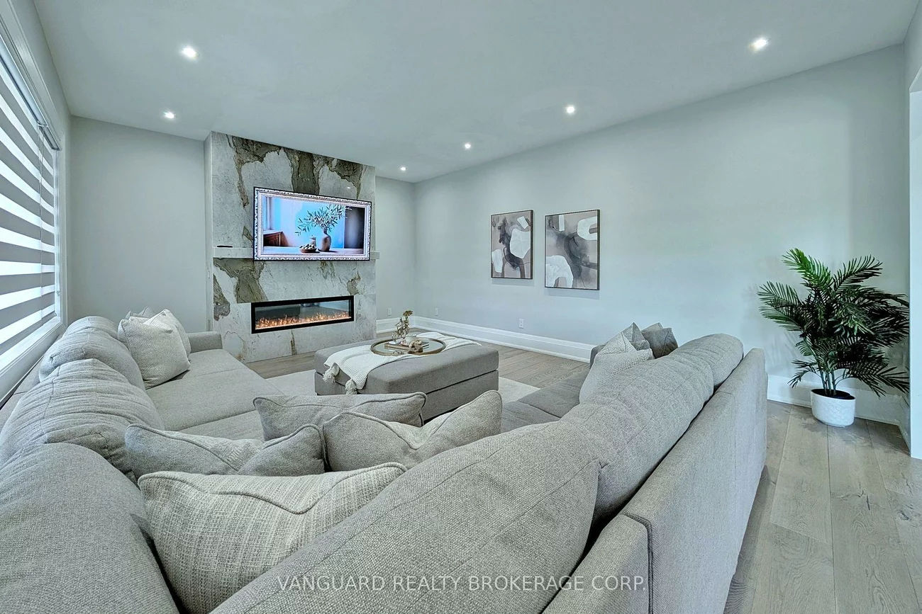 7, Houston, West Woodbridge, Vaughan
