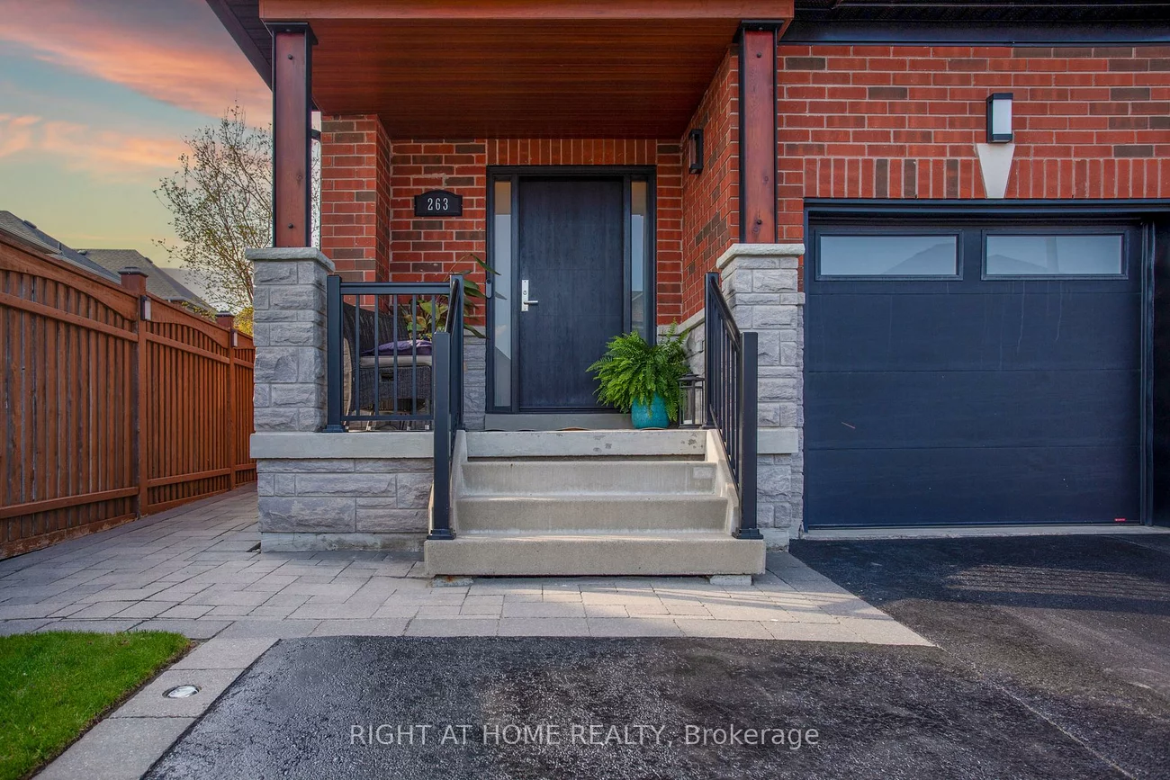 263, Golden Orchard, Patterson, Vaughan