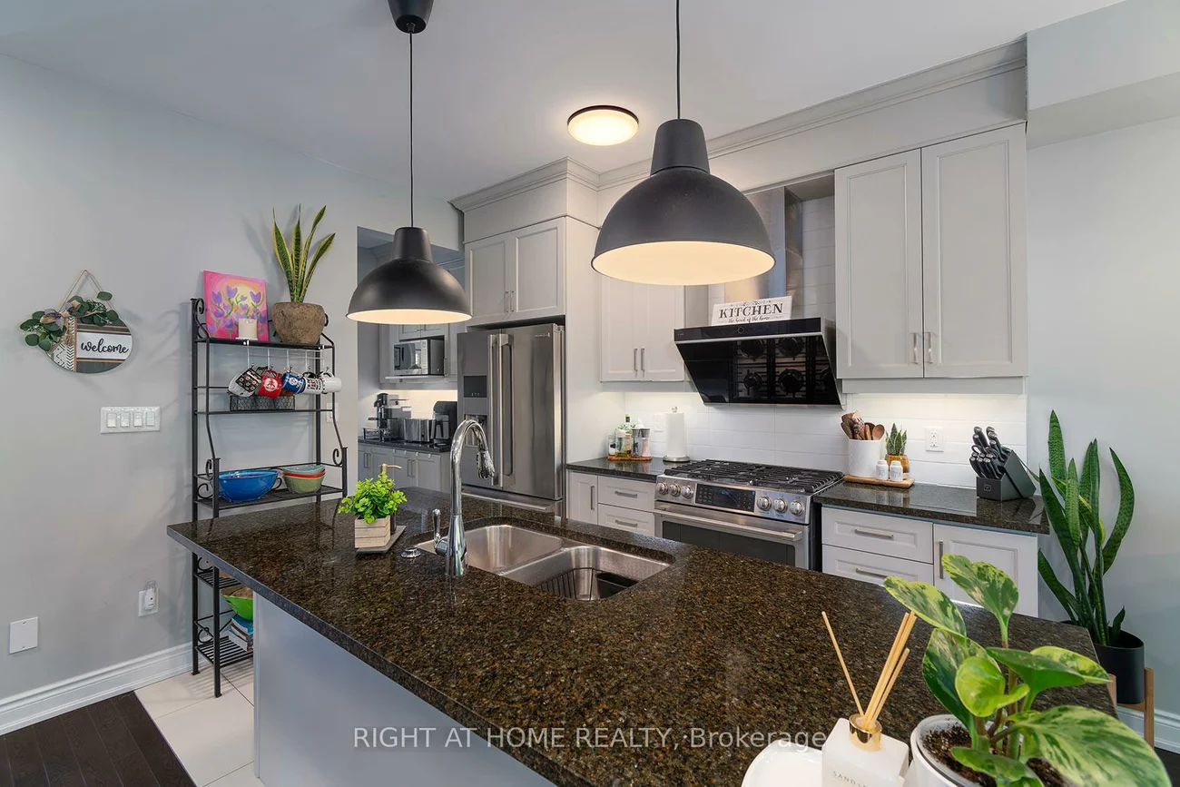 2, Queen Mary, East Woodbridge, Vaughan