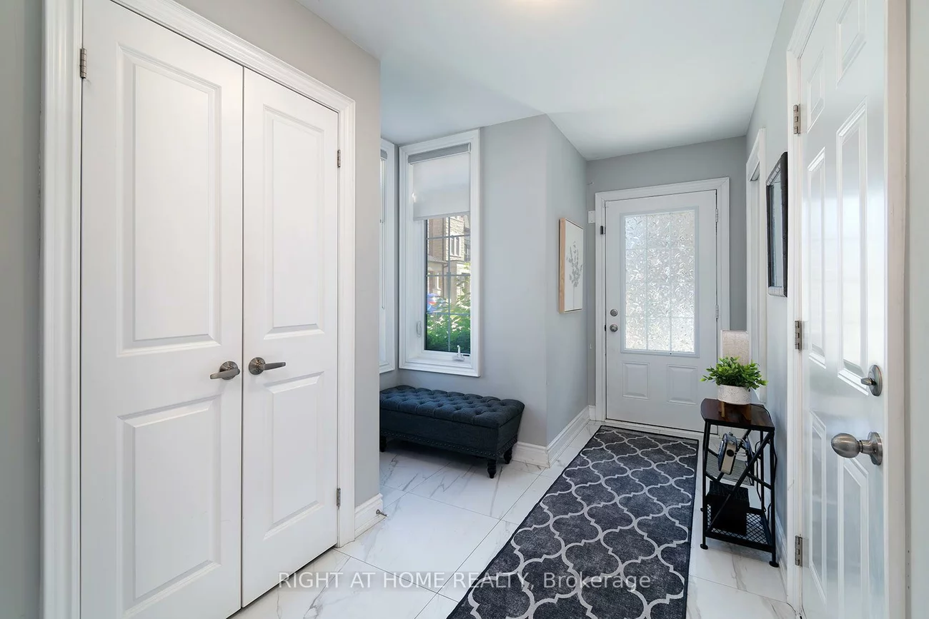2, Queen Mary, East Woodbridge, Vaughan