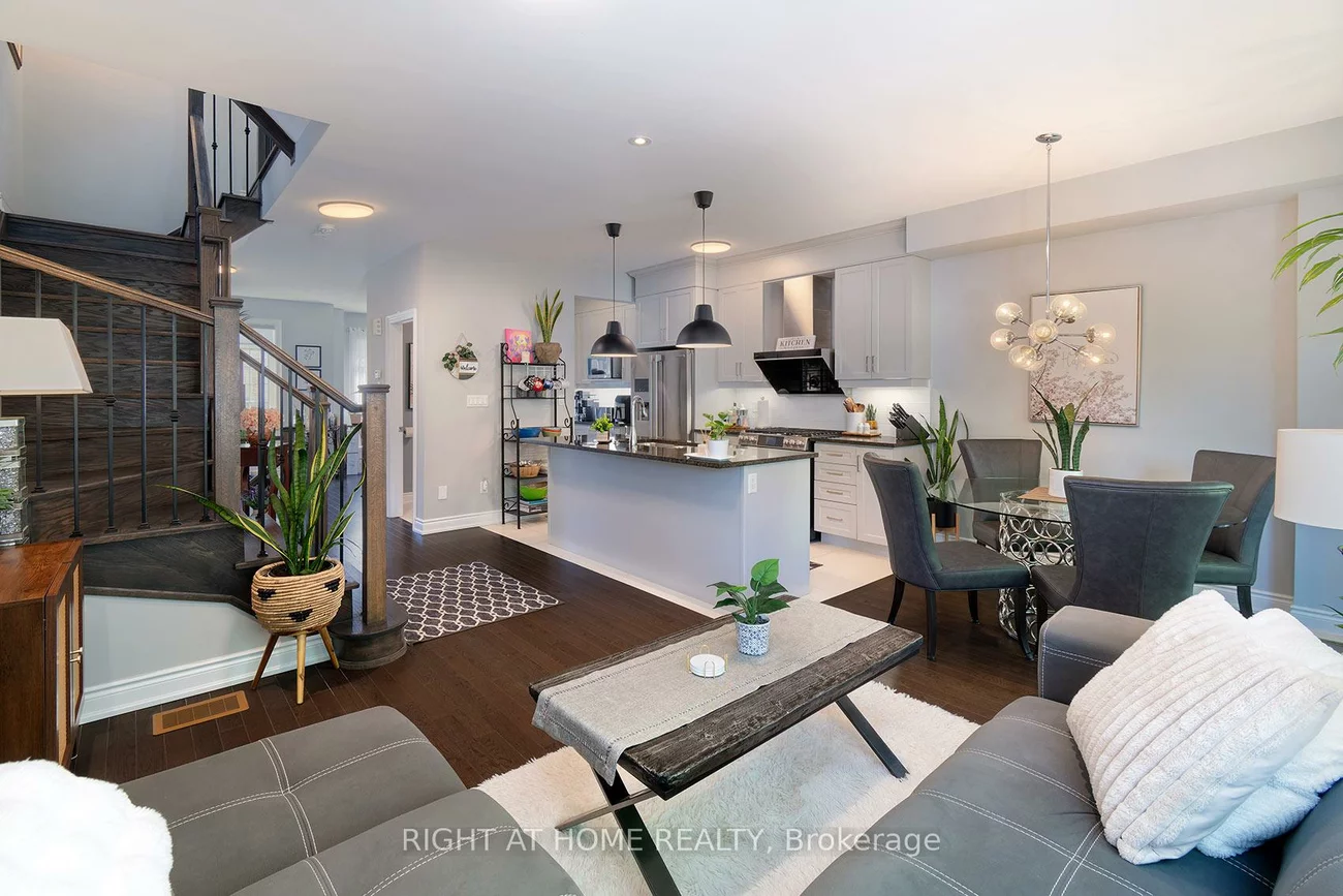 2, Queen Mary, East Woodbridge, Vaughan