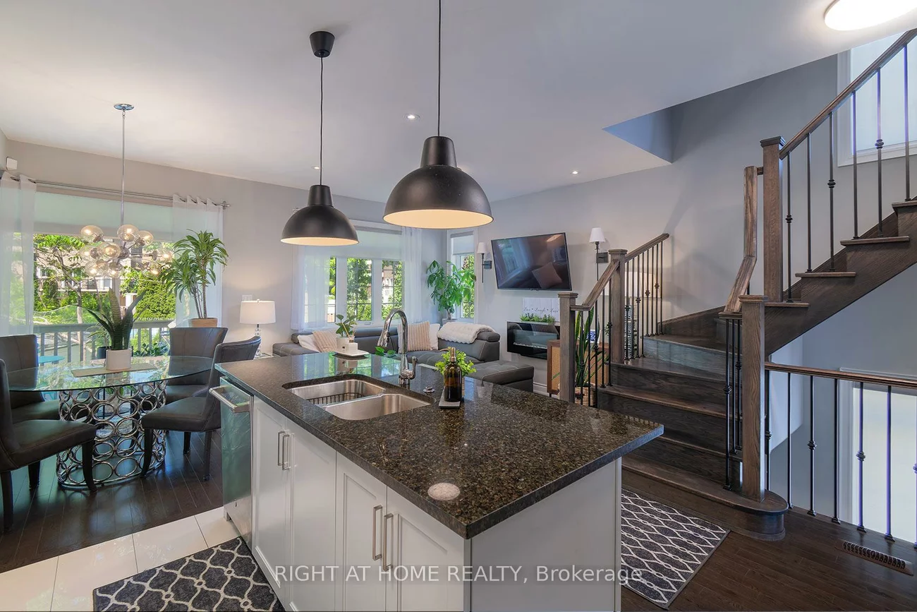 2, Queen Mary, East Woodbridge, Vaughan