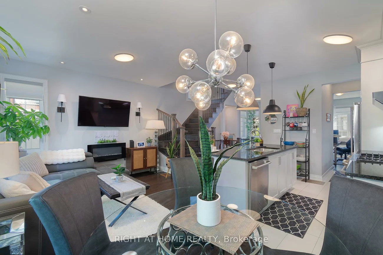 2, Queen Mary, East Woodbridge, Vaughan