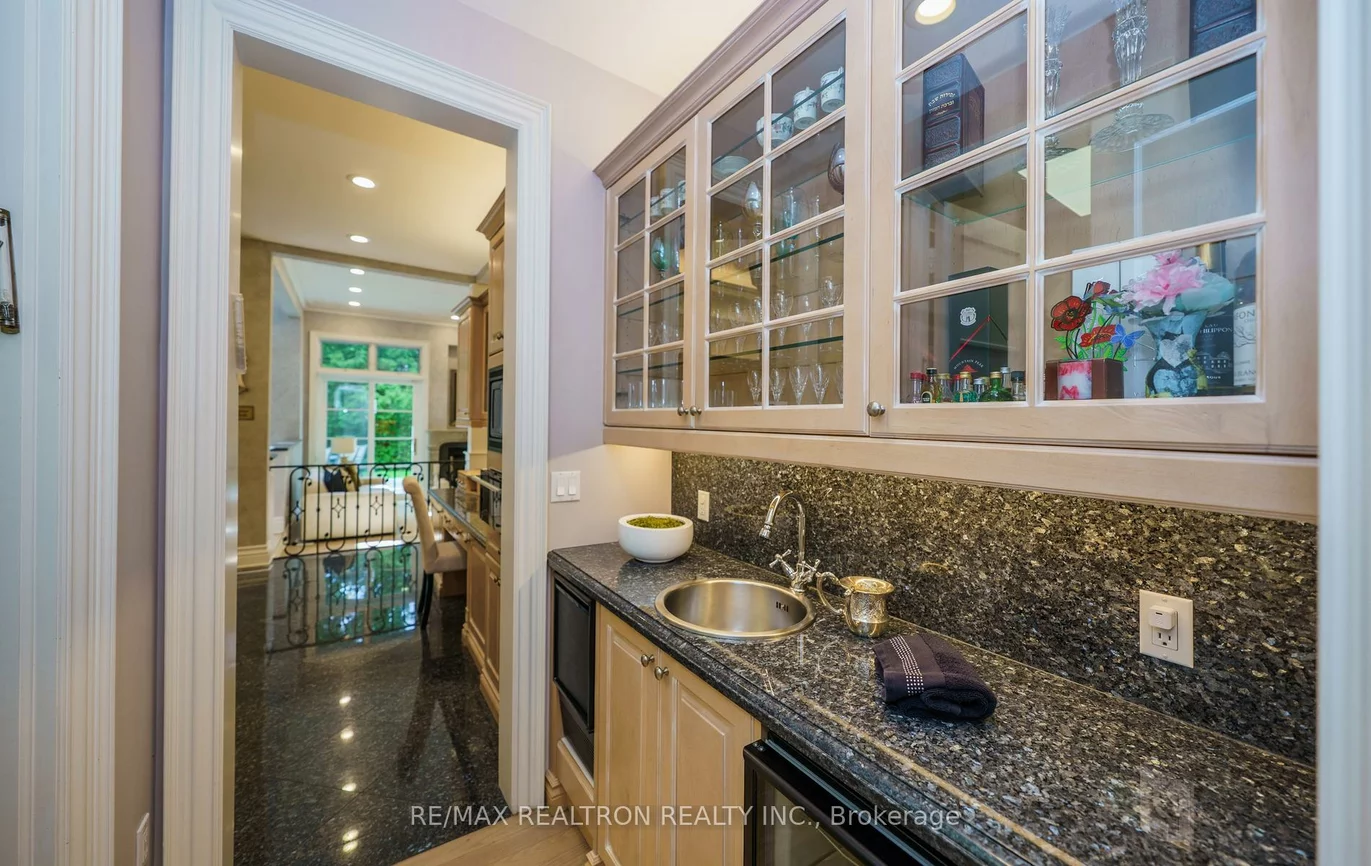 210, Arnold, Crestwood-Springfarm-Yorkhill, Vaughan