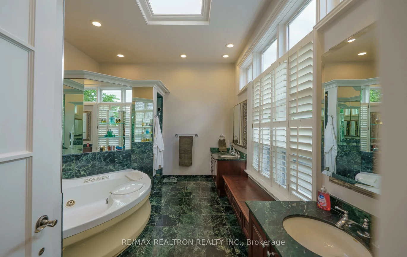 210, Arnold, Crestwood-Springfarm-Yorkhill, Vaughan